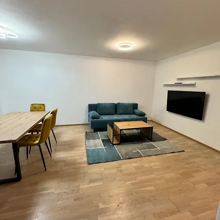 Moderne Gartenwohnung Nahe Messe Und Flughafen Muenchen Apartman