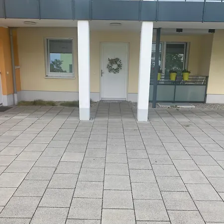Apartament Moderne Gartenwohnung Nahe Messe Und Flughafen Muenchen