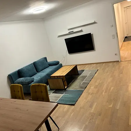 Moderne Gartenwohnung Nahe Messe Und Flughafen Muenchen Appartamento Poing