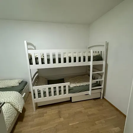 Moderne Gartenwohnung Nahe Messe Und Flughafen München Poing